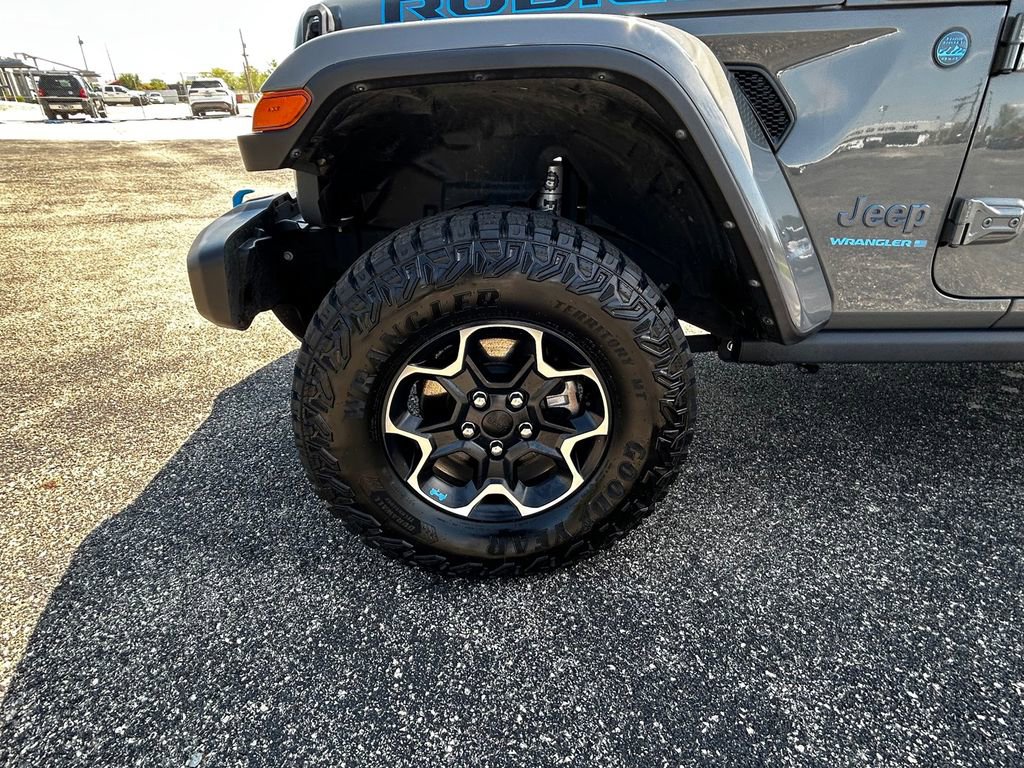 Used 2023 Jeep Wrangler Unlimited Rubicon 4xe w/ Cold Weather Group AWD/4WD image 38