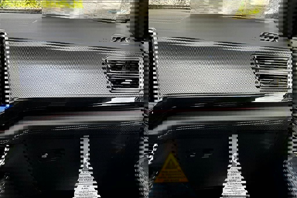 New 2025 Volkswagen Atlas Cross Sport SEL image 16