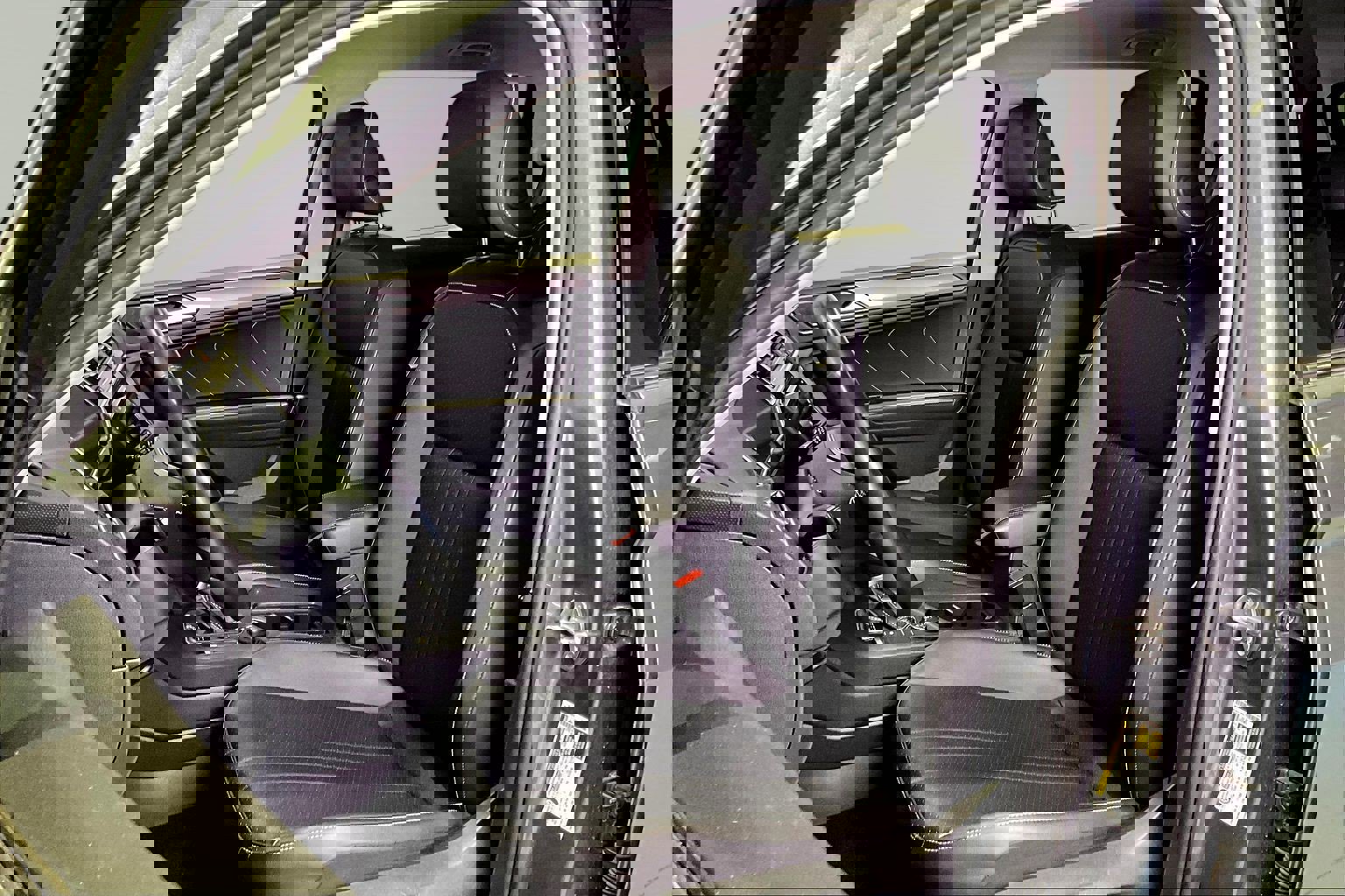 Used 2023 Volkswagen Tiguan SE image 20