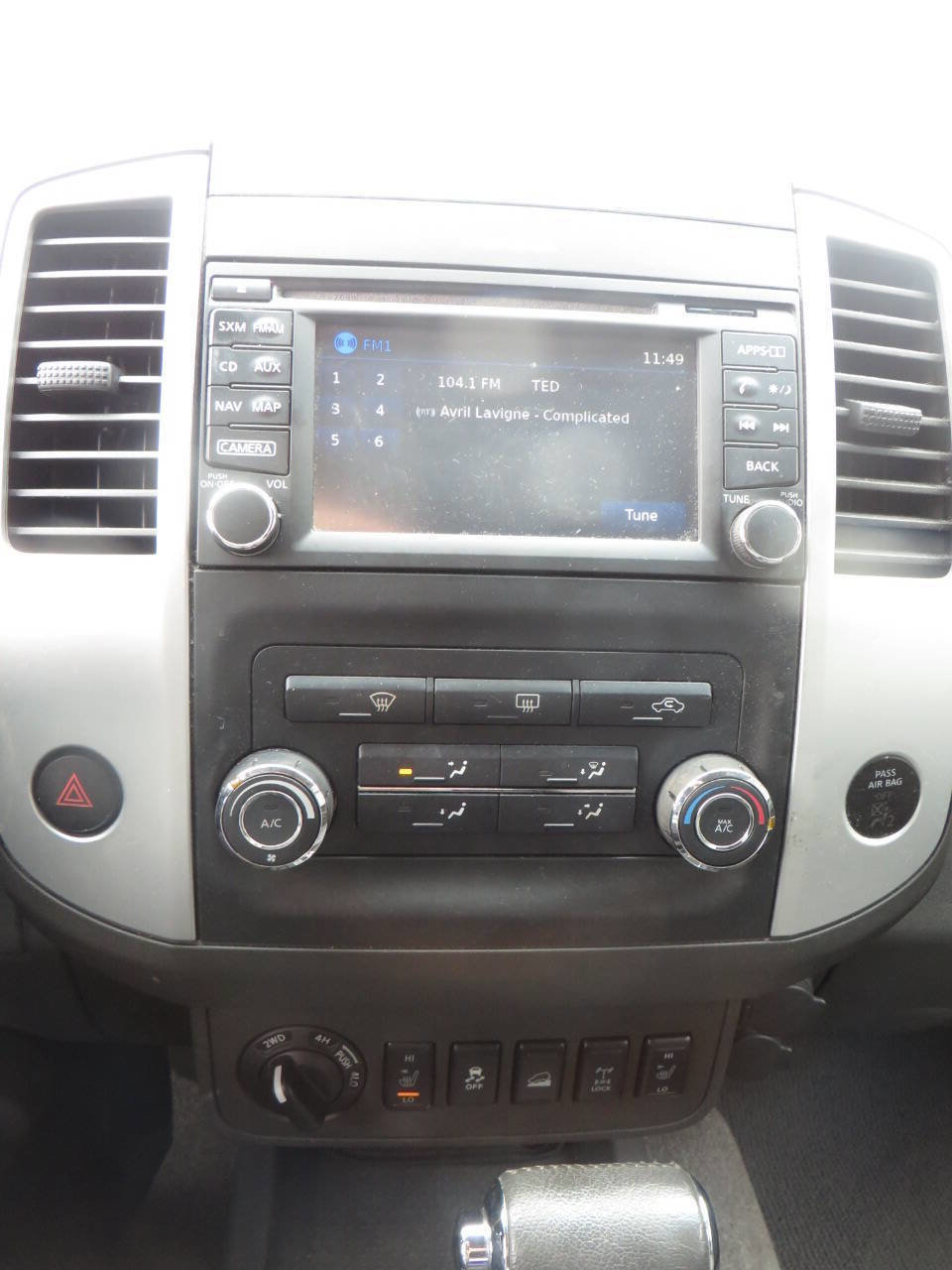 Used 2015 Nissan Xterra PRO-4X w/ Pro-4x Leather Package image 50