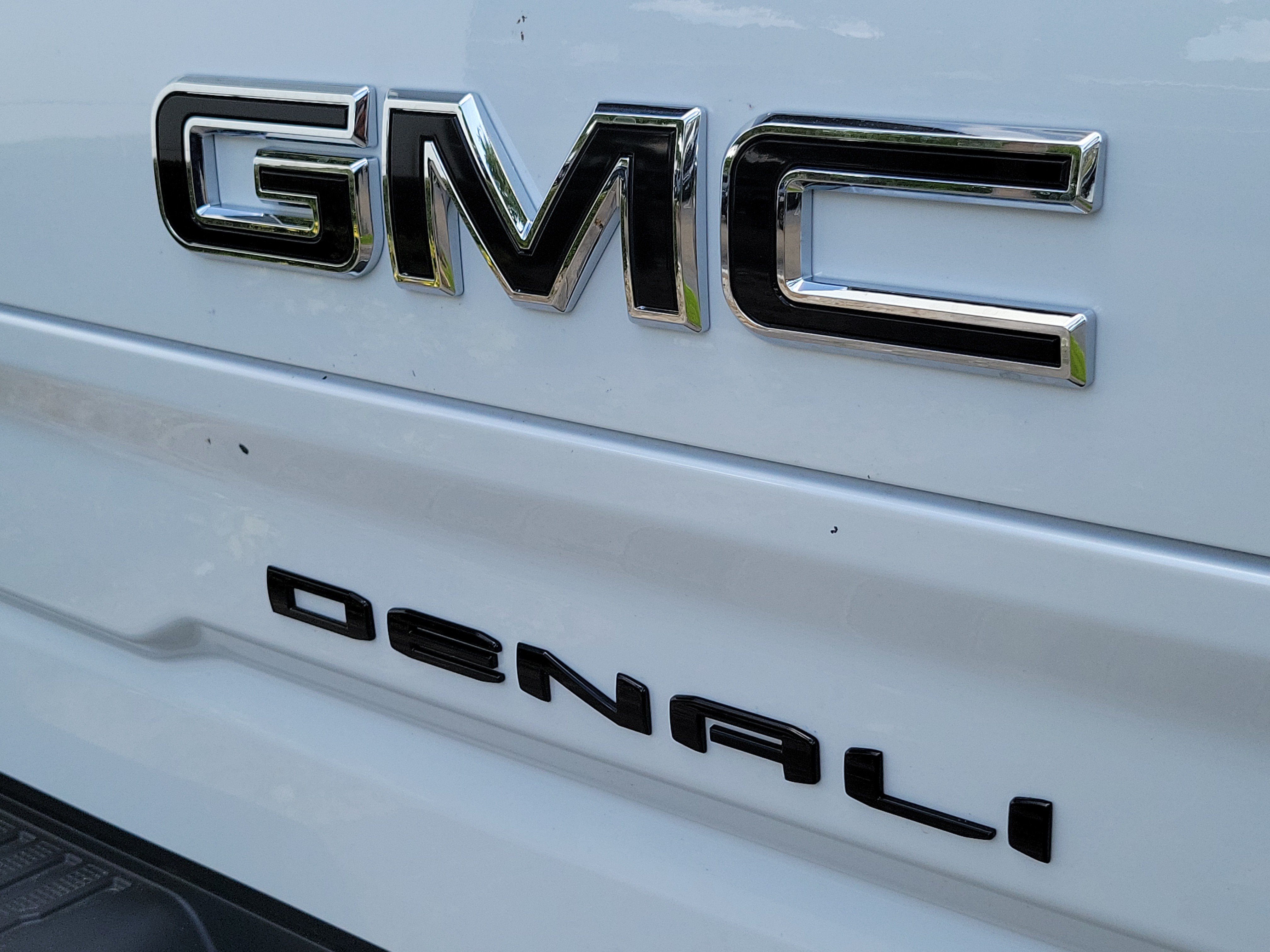 New 2026 GMC Sierra 1500 Denali w/ Denali Reserve Package AWD/4WD image 7
