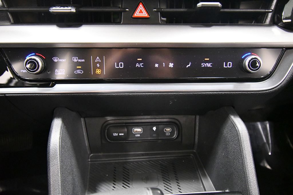 Certified 2023 Kia Sportage EX AWD/4WD image 26