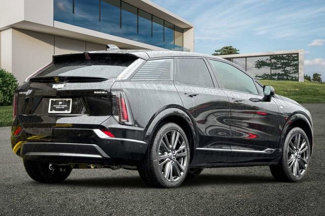 New 2026 Cadillac Optiq Sport 2 w/ LPO, Floor Liner Package image 4