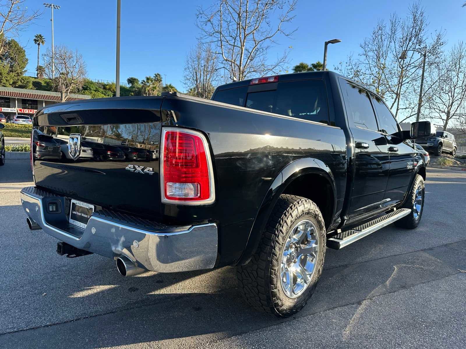 Used 2015 RAM 1500 Laramie w/ Convenience Group image 4