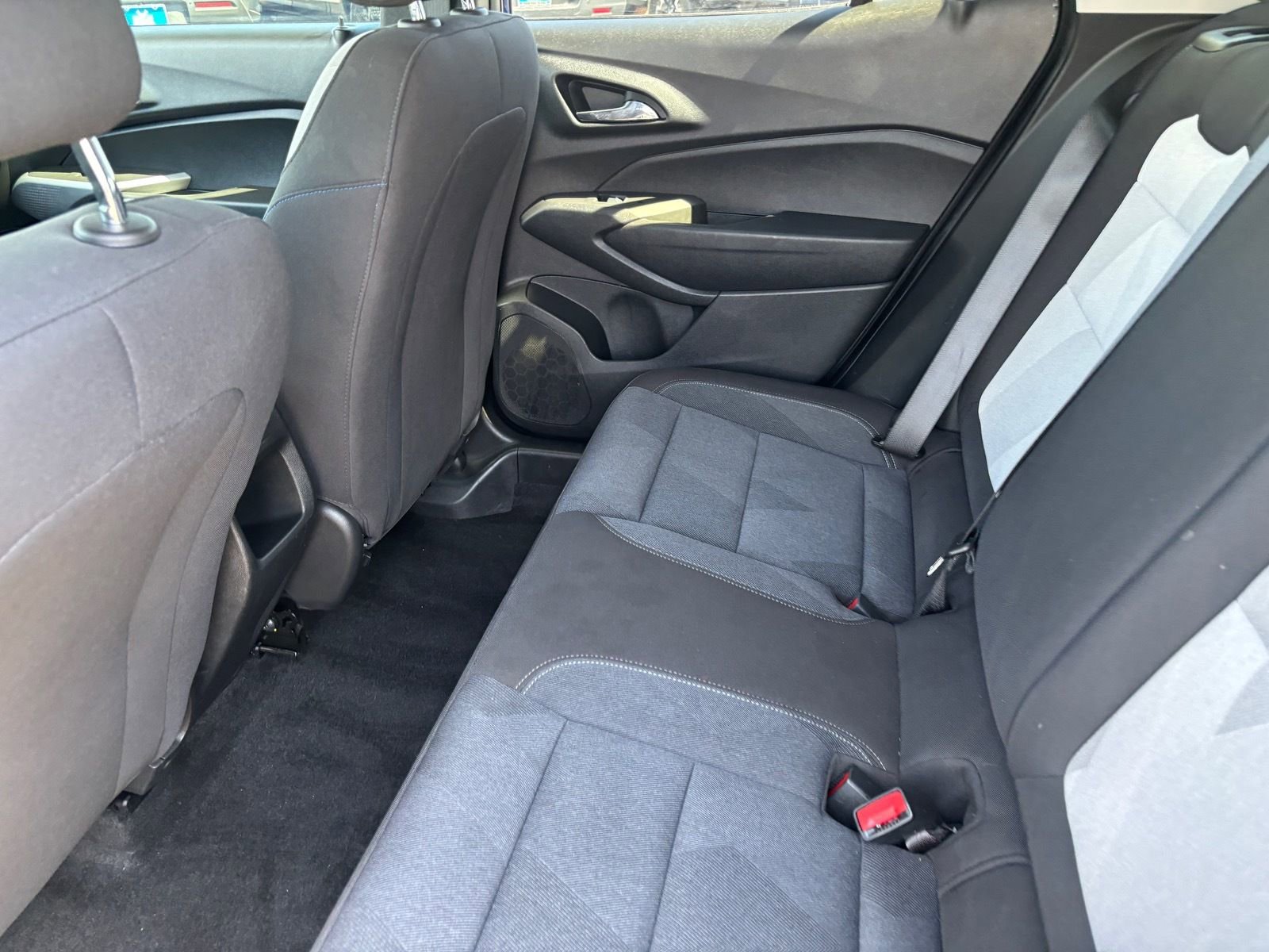 Used 2024 Chevrolet Trax LS w/ LS Convenience Package image 18