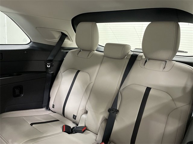 Certified 2025 MAZDA CX-90 3.3 Turbo w/ Preferred Package image 17