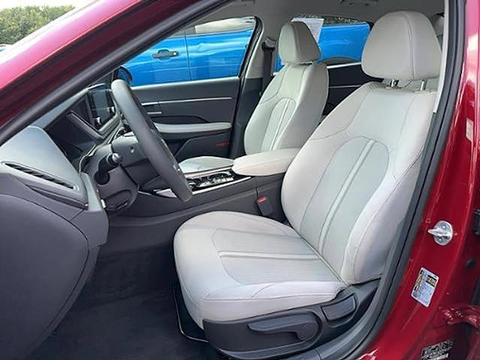 Used 2023 Hyundai Sonata SE image 12