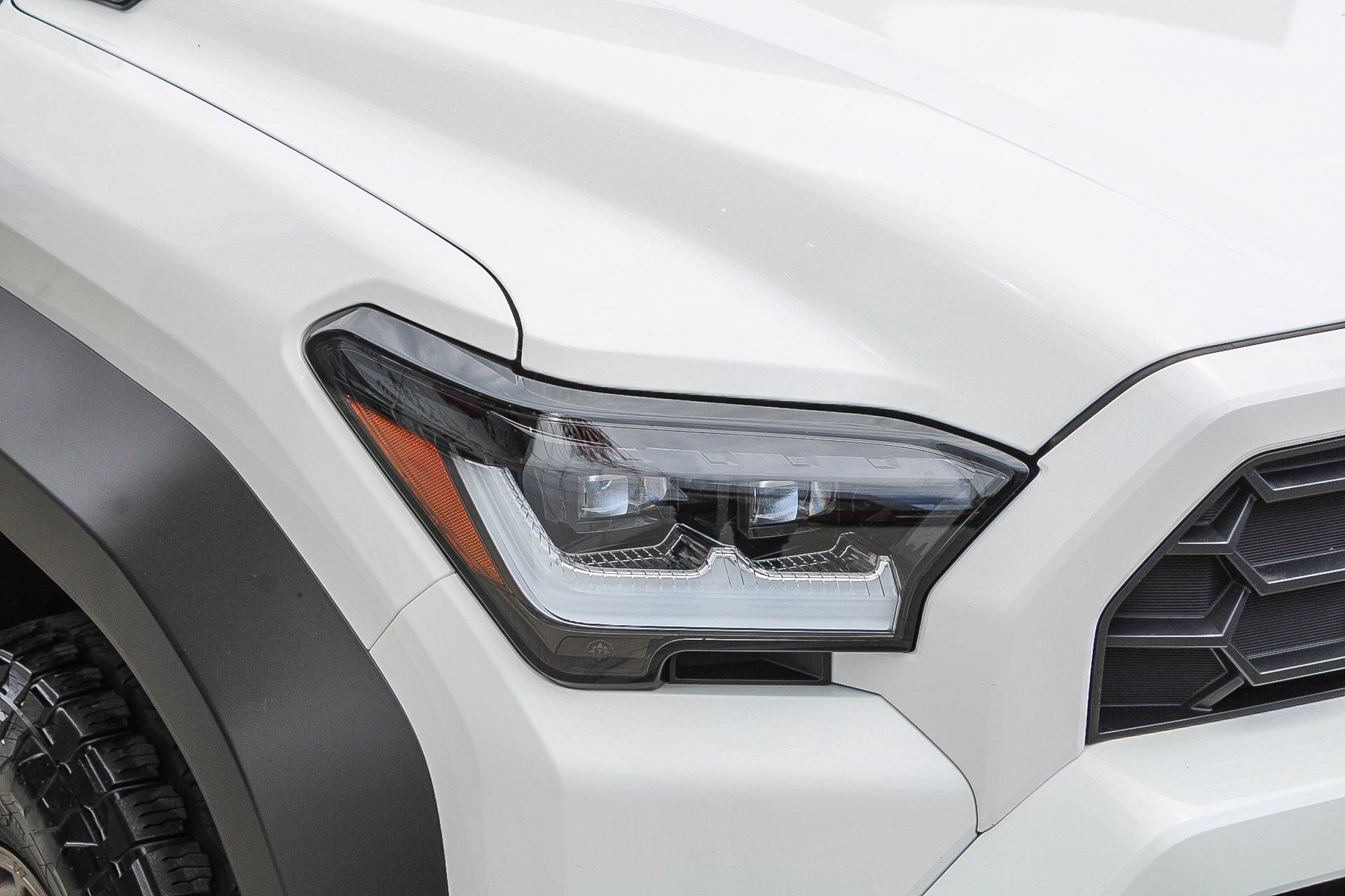 Certified 2025 Toyota 4Runner Trailhunter AWD/4WD image 5