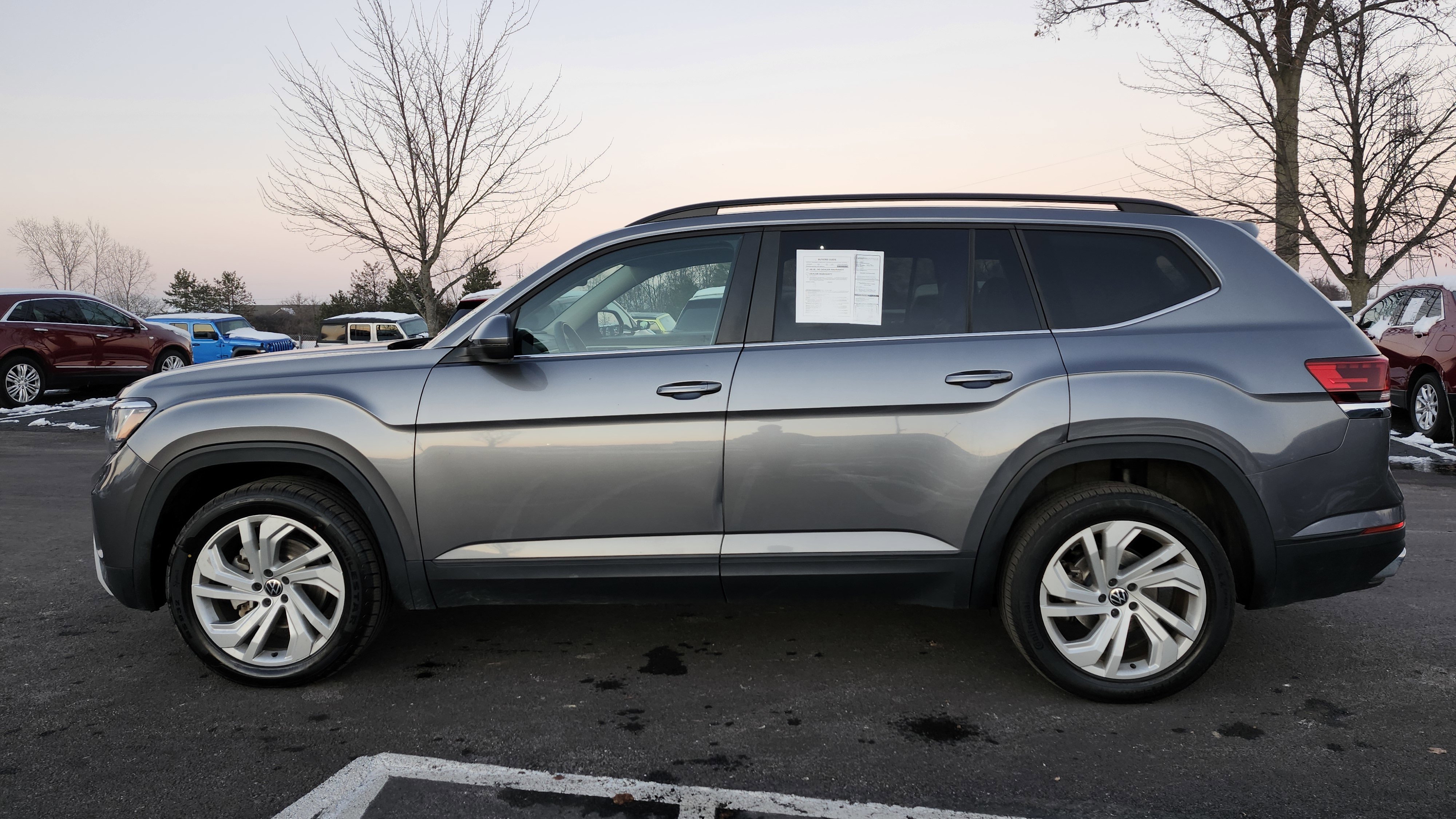 Used 2021 Volkswagen Atlas SE w/ Panoramic Sunroof Package image 14