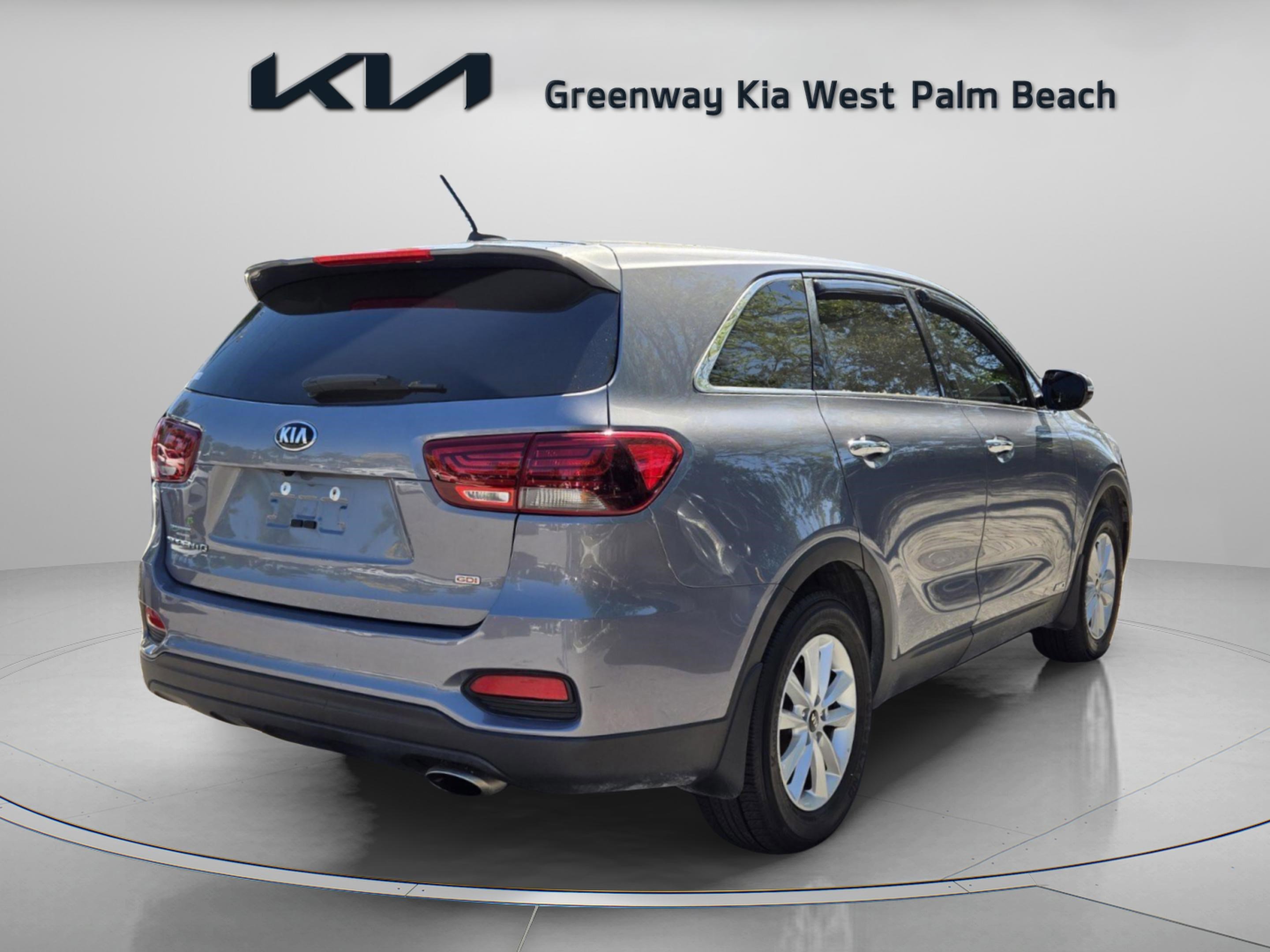 Used 2020 Kia Sorento LX image 7