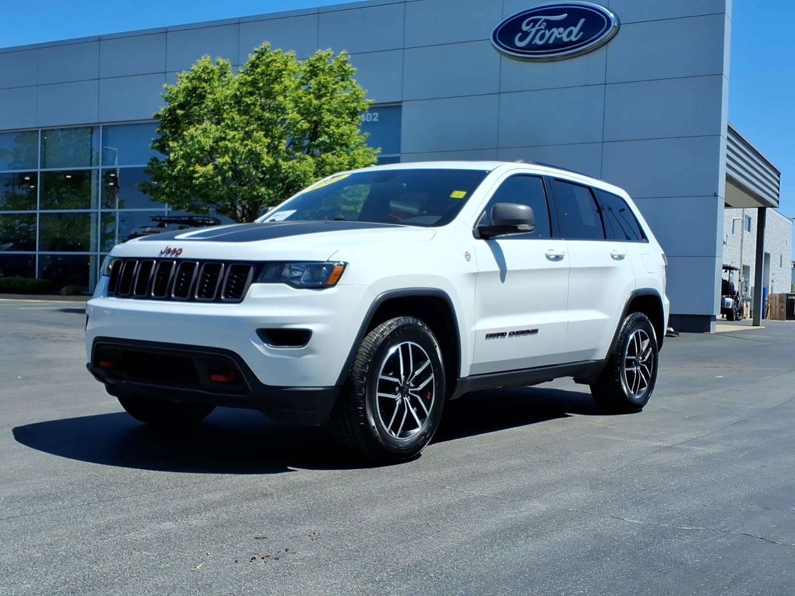 Used 2021 Jeep Grand Cherokee Trailhawk AWD/4WD image 1