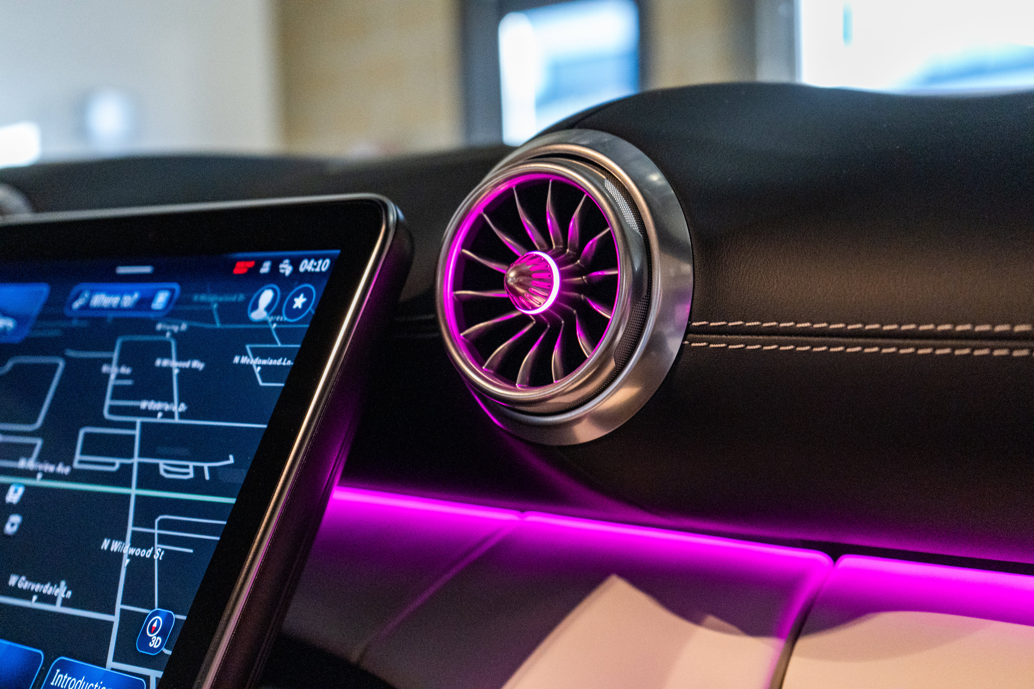 Used 2025 Mercedes-Benz AMG GT 63 image 33