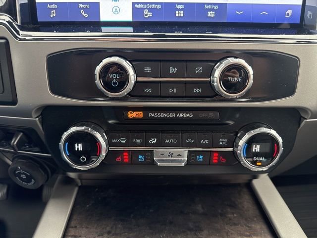 Used 2022 Ford F250 Lariat w/ Lariat Value Package image 28