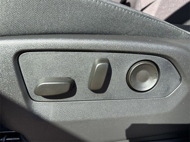 New 2026 GMC Sierra 1500 SLE w/ Preferred Package image 12