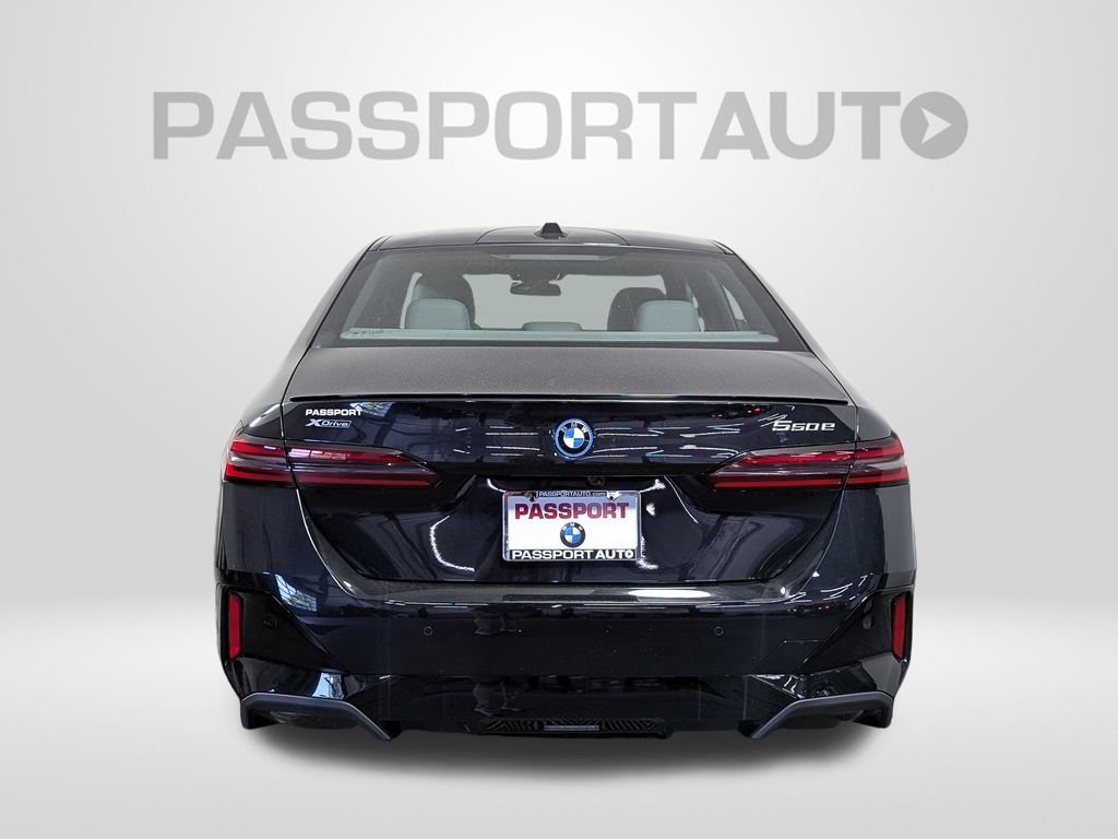 New 2027 BMW 550e xDrive w/ Premium Package AWD/4WD image 5