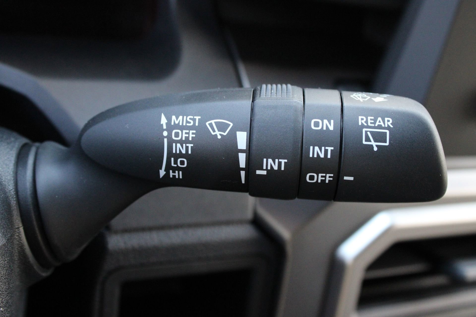 New 2026 Toyota 4Runner SR5 AWD/4WD image 27