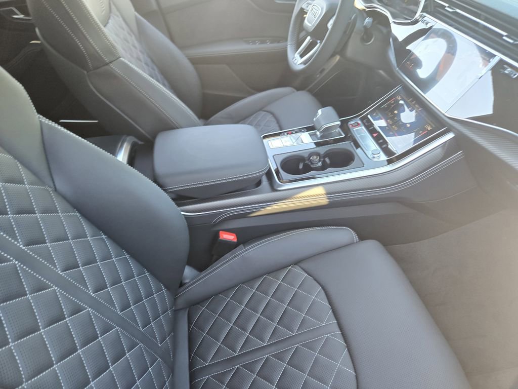 New 2026 Audi SQ8 Premium Plus image 17