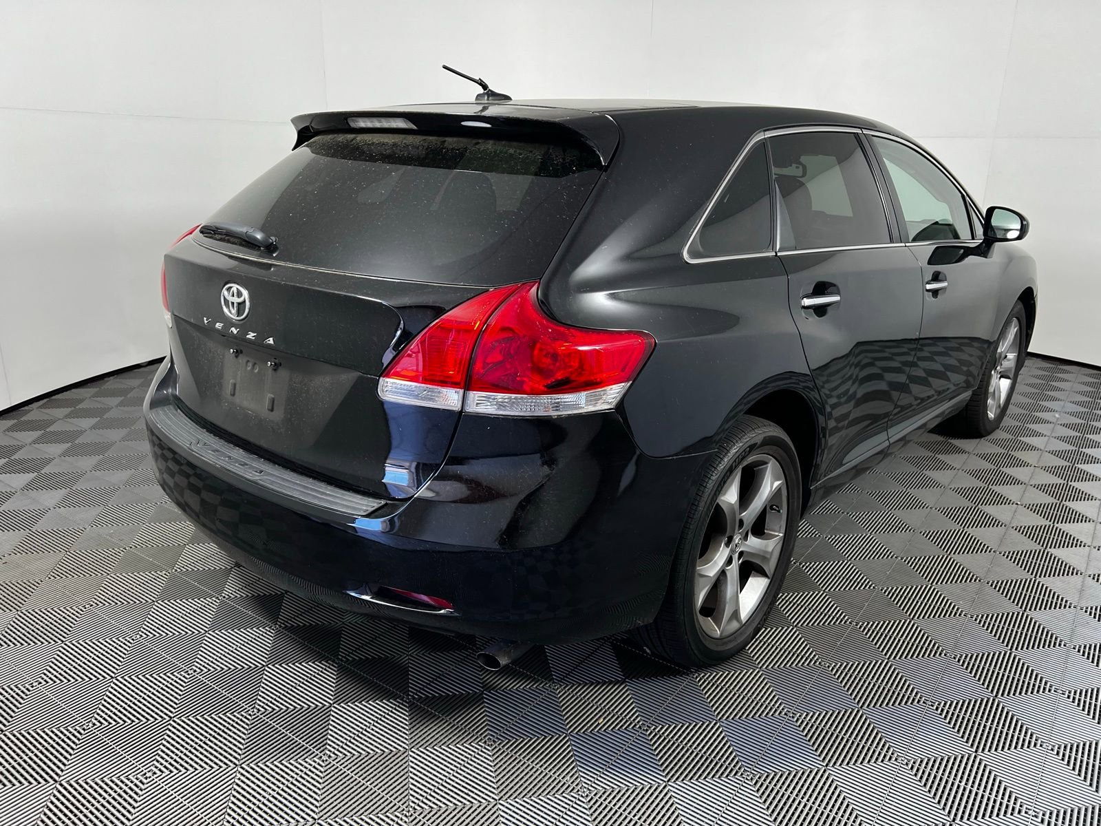 Used 2010 Toyota Venza image 5