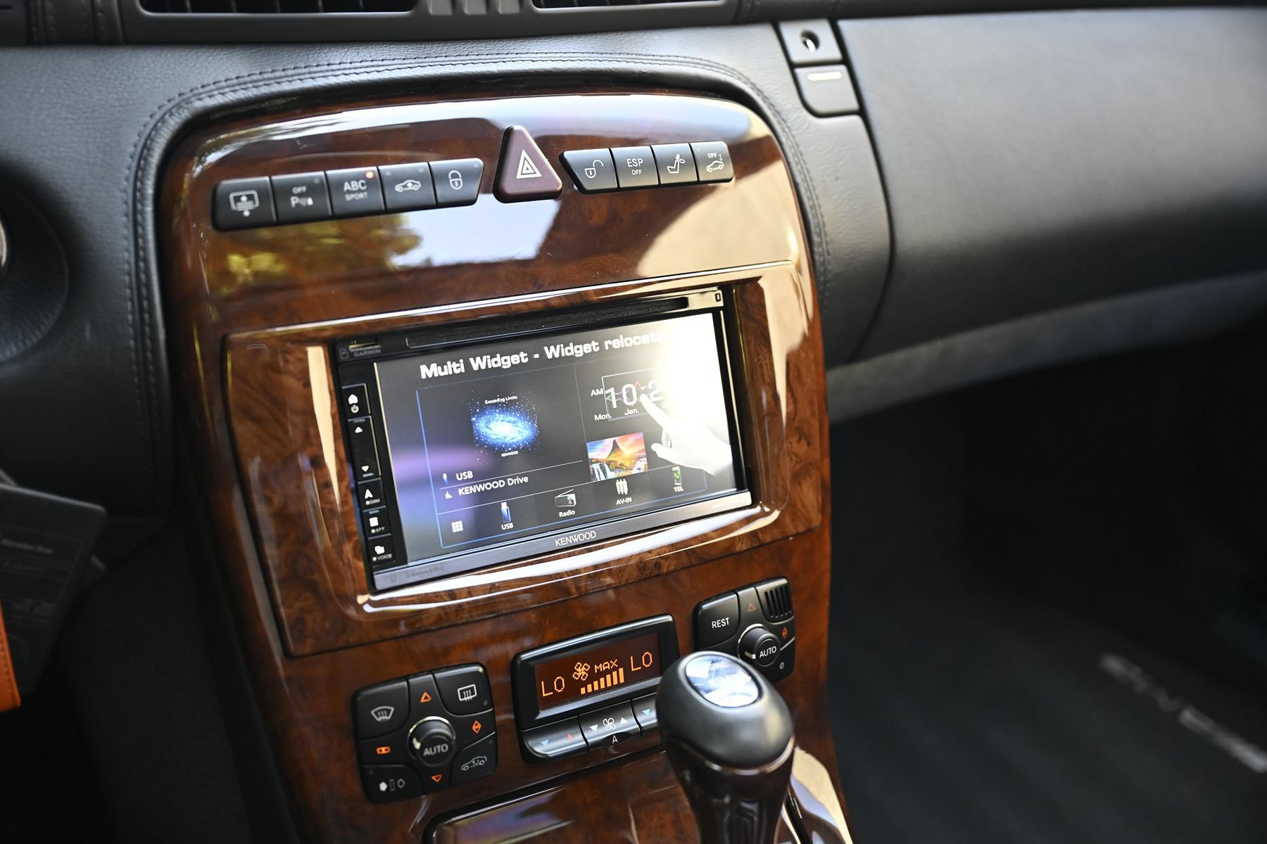 Used 2003 Mercedes-Benz CL 55 AMG image 32