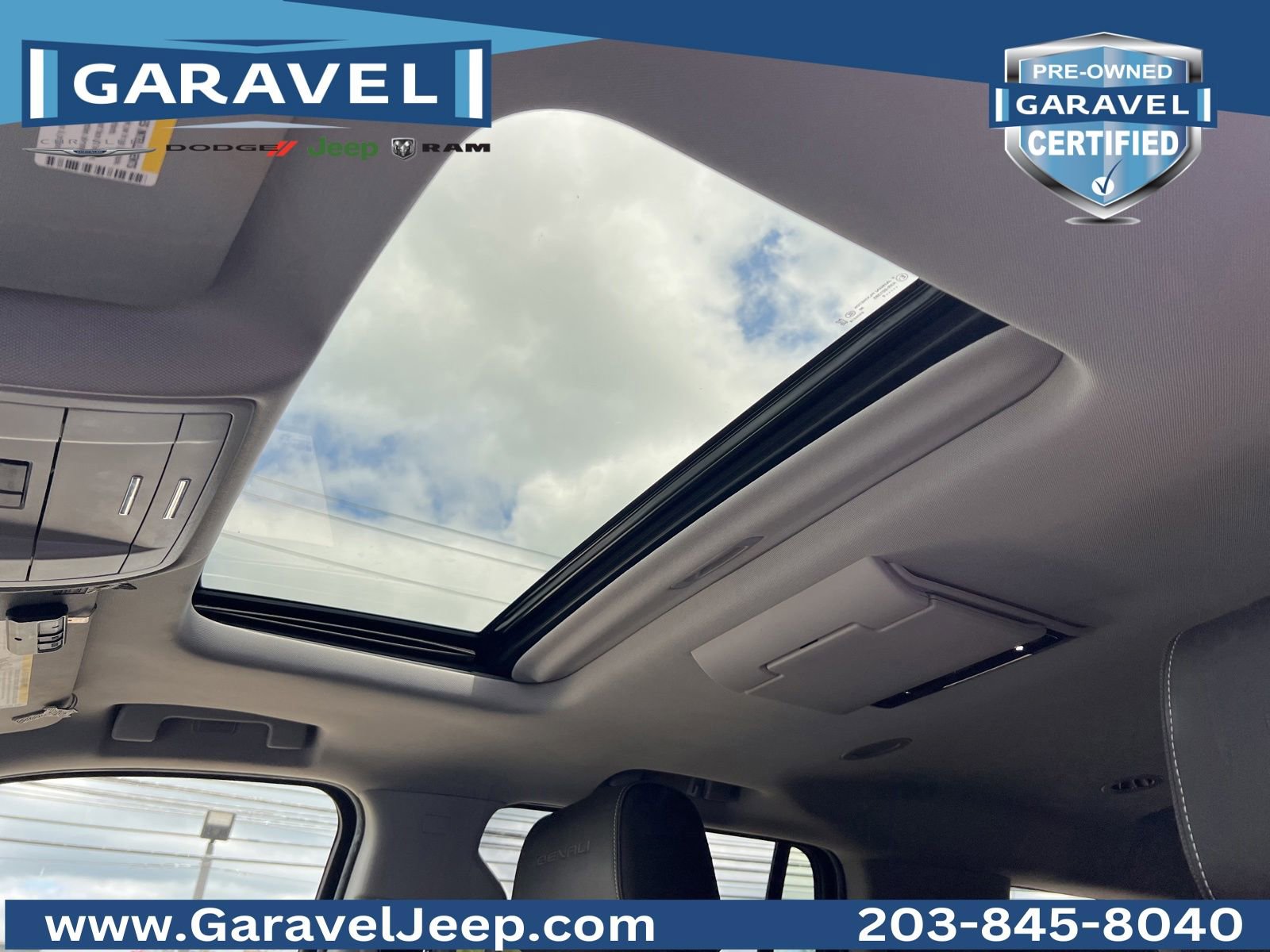 Used 2020 GMC Yukon Denali w/ Open Road Package AWD/4WD image 5