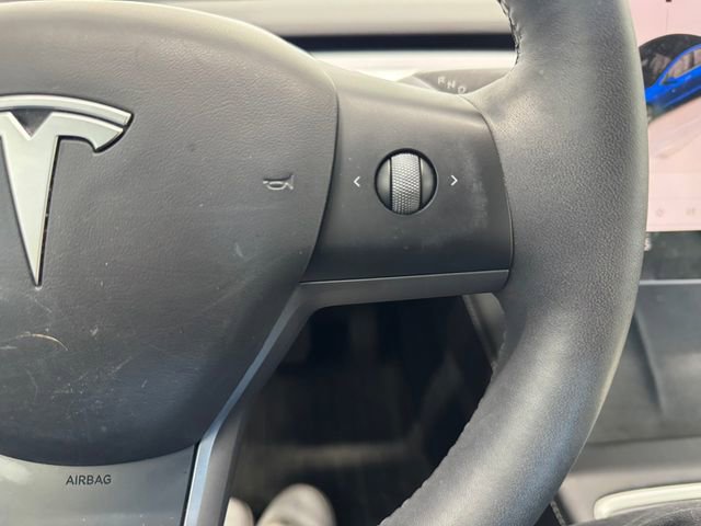 Used 2023 Tesla Model 3 Standard Range image 22