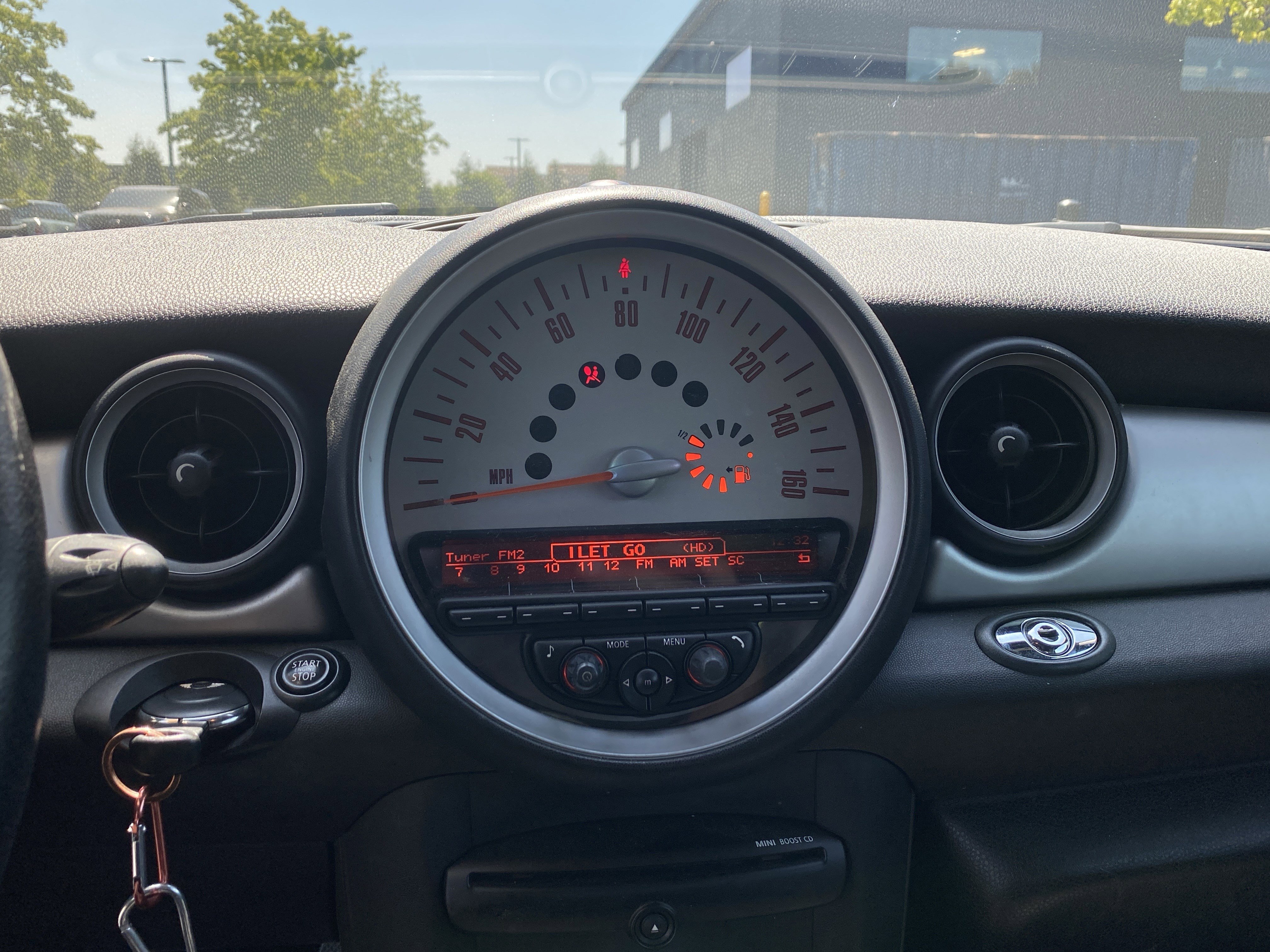 Used 2013 MINI Cooper Roadster FWD image 17
