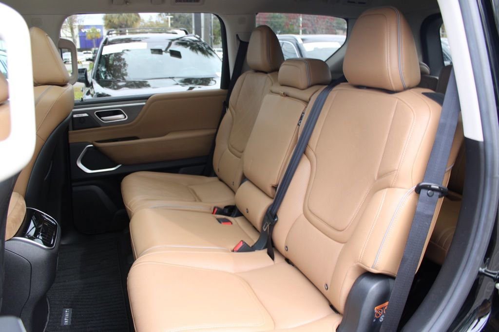 Certified 2025 INFINITI QX80 Luxe image 47