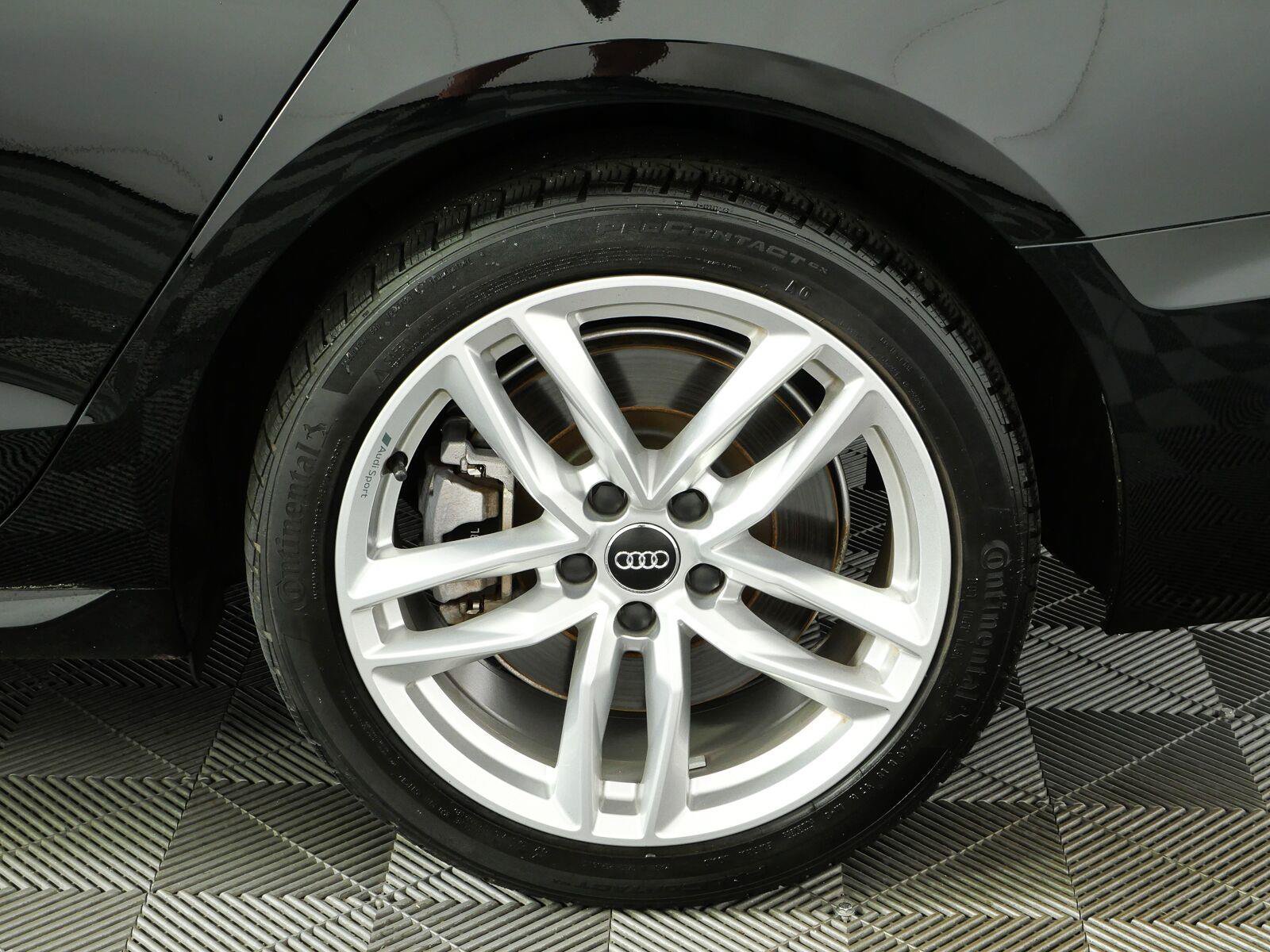 Used 2021 Audi A4 2.0T Premium w/ Convenience Package AWD/4WD image 36