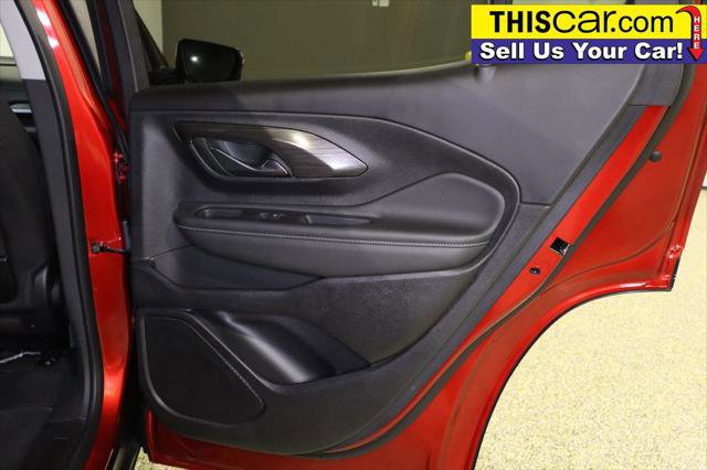 Used 2024 GMC Terrain SLE w/ Elevation Edition image 28