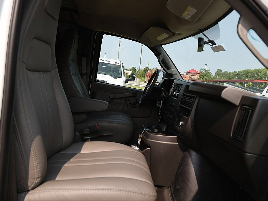 New 2025 Chevrolet Express 2500 w/ Communications Package RWD image 37