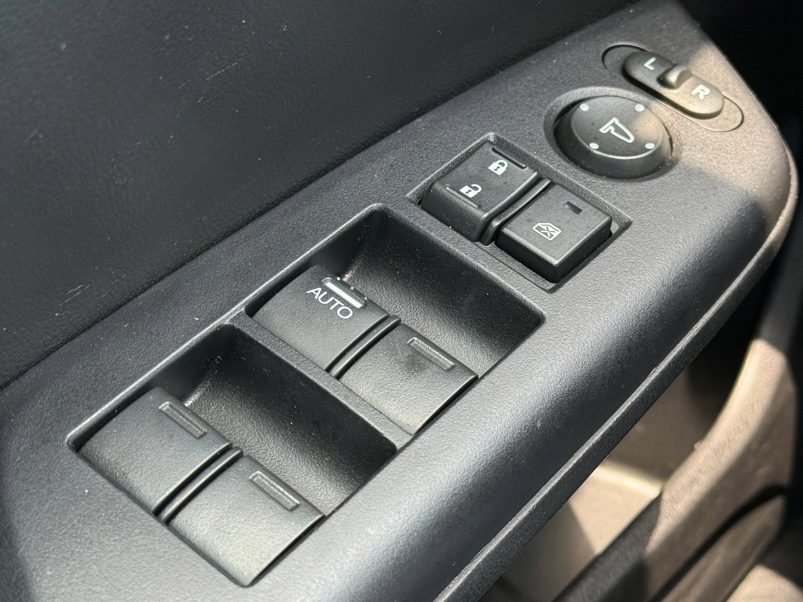 Used 2014 Honda Civic LX image 31