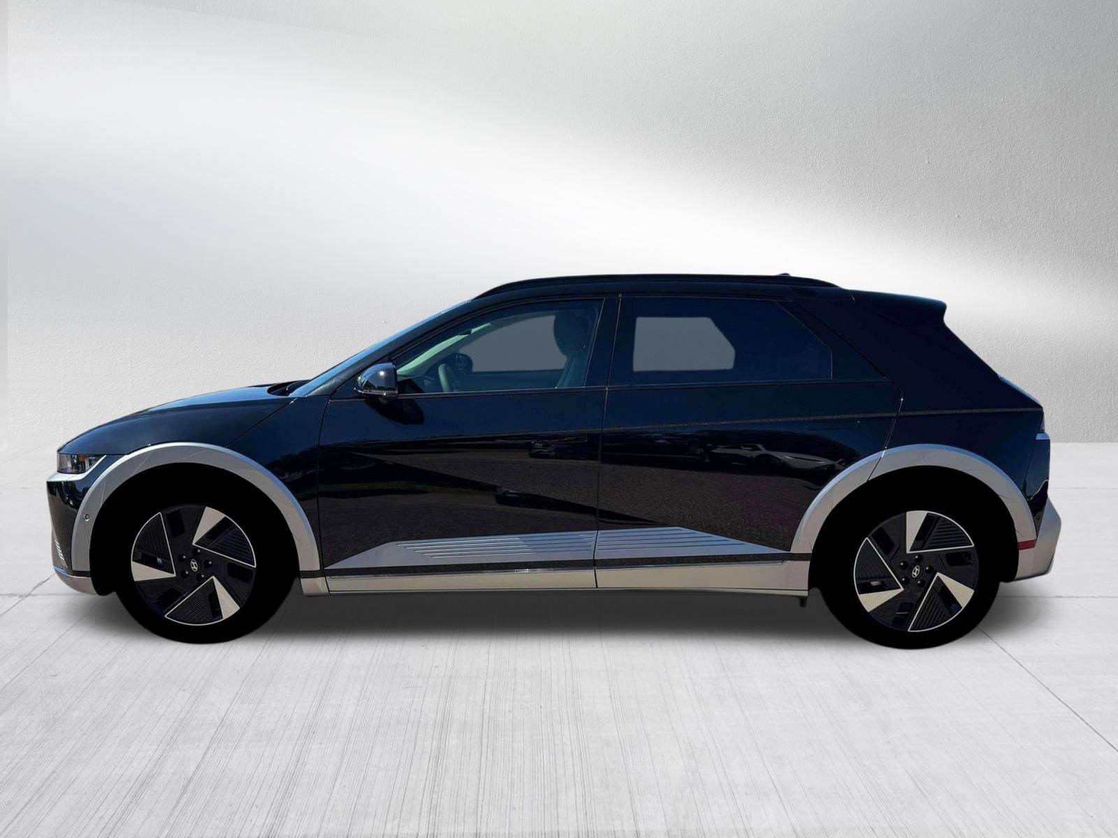 New 2026 Hyundai Ioniq 5 Limited image 3