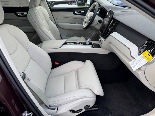 New 2026 Volvo XC60 T8 Ultra w/ Climate Package image 10