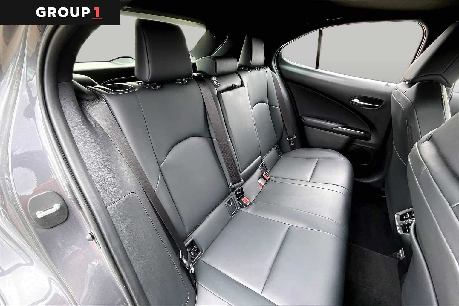 Certified 2025 Lexus UX 300h FWD w/ Accessory Package (Z1) image 17