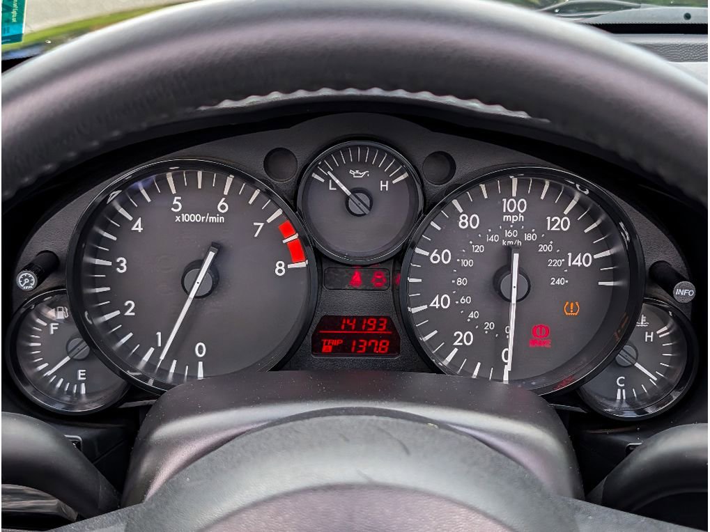Used 2015 MAZDA MX-5 Miata Club RWD image 26