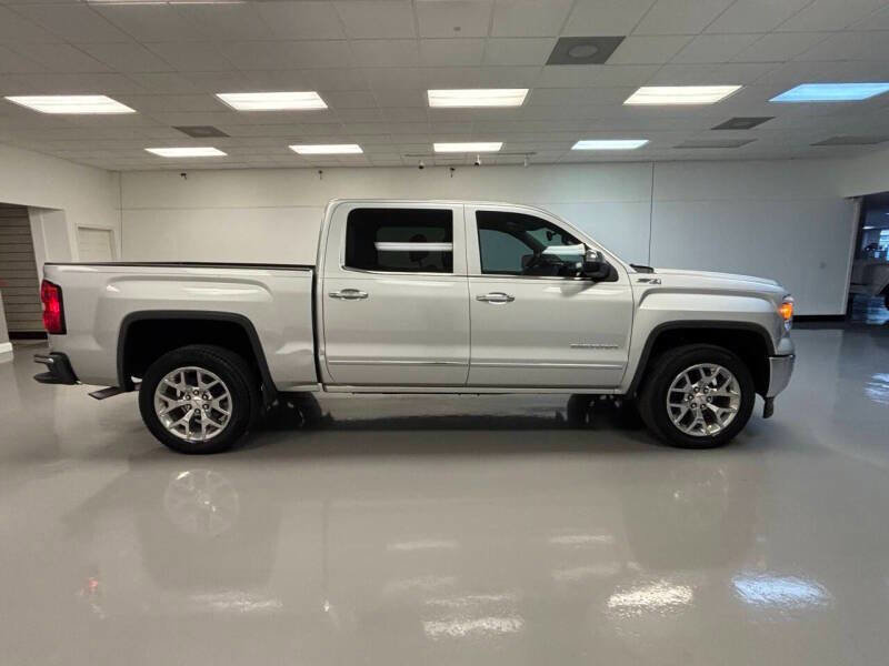 Used 2015 GMC Sierra 1500 SLT w/ SLT Crew Cab Value Package AWD/4WD image 5