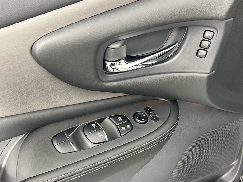 Used 2024 Nissan Murano SL image 18