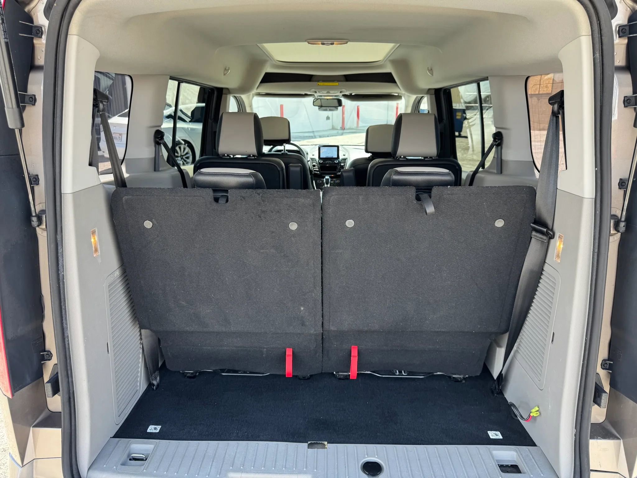Used 2019 Ford Transit Connect Titanium w/ Titanium Premium Package FWD image 36
