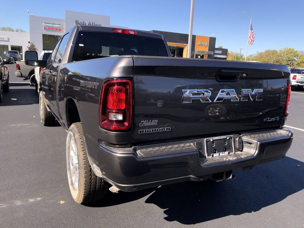 New 2026 RAM 2500 Big Horn AWD/4WD image 4