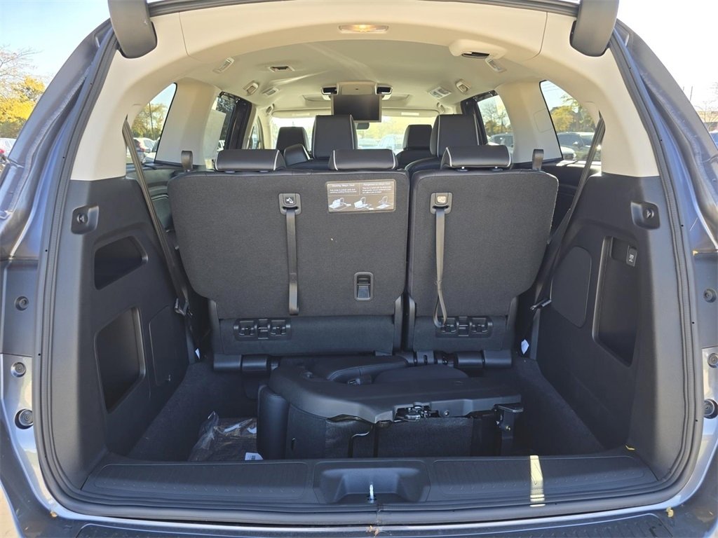 New 2026 Honda Odyssey Touring image 23