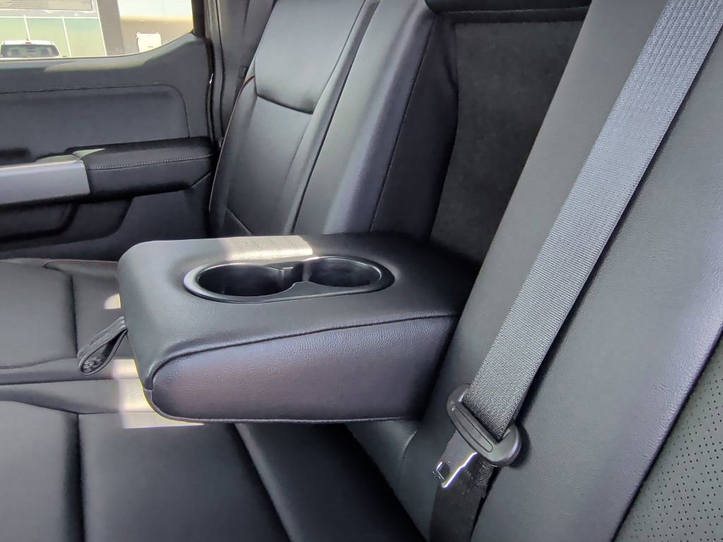 New 2026 Ford F250 Lariat w/ Chrome Package image 40