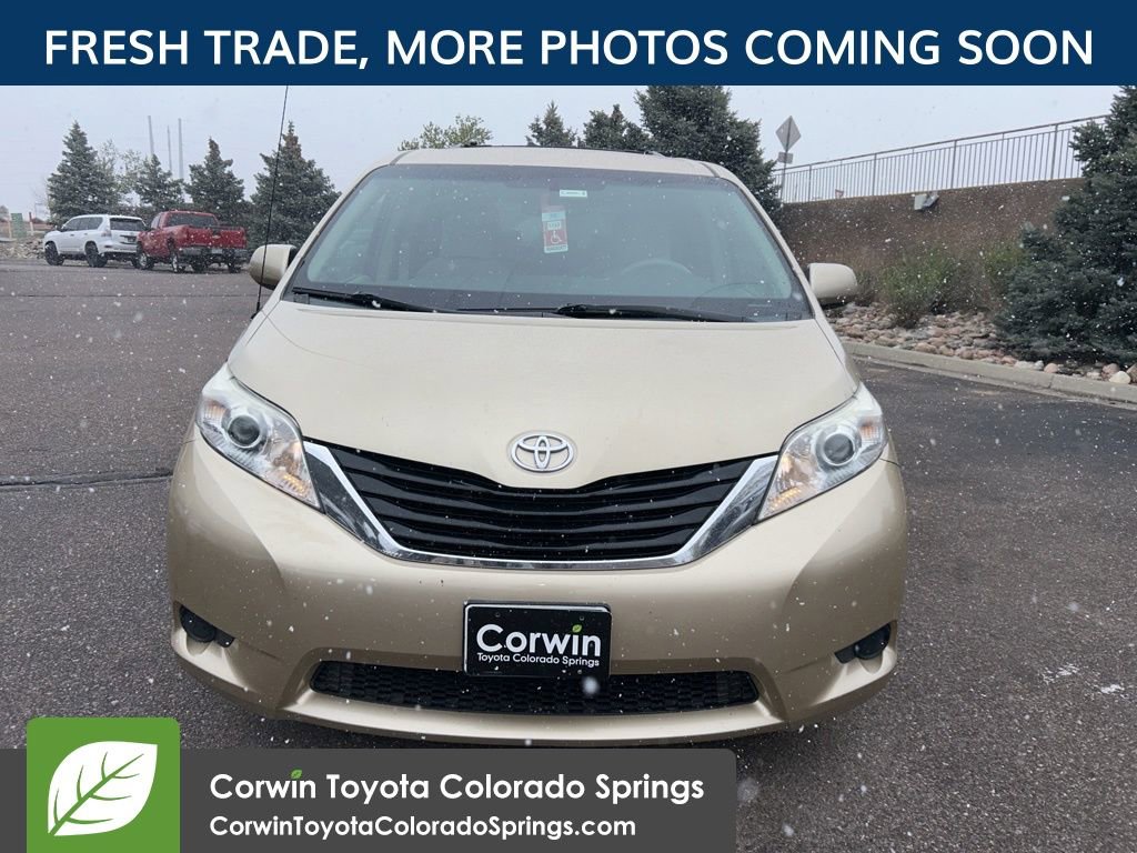 Used 2011 Toyota Sienna LE w/ Towing Pkg FWD image 9