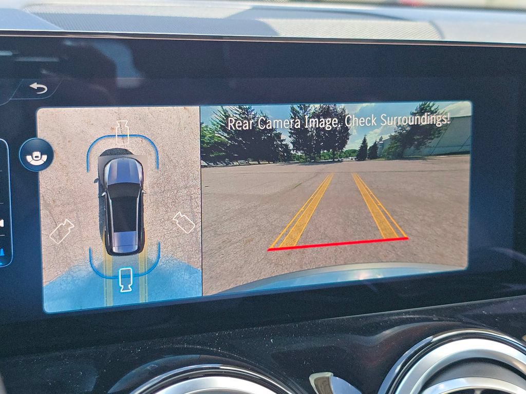 New 2026 Mercedes-Benz GLB 250 4MATIC image 31
