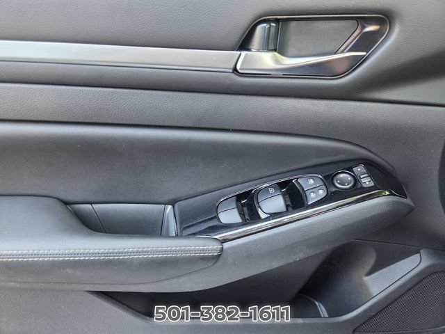 Used 2024 Nissan Altima 2.5 SL FWD image 33