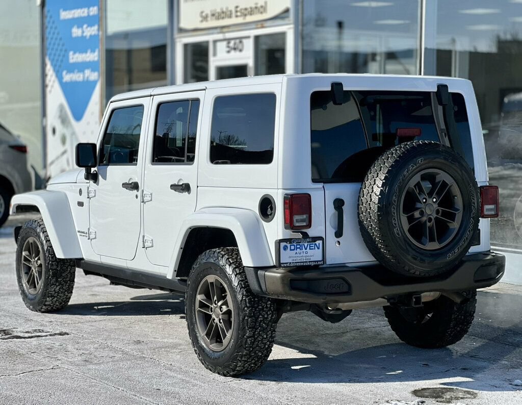 Used 2016 Jeep Wrangler Unlimited Sahara AWD/4WD image 3