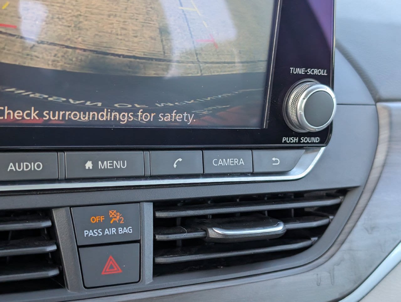 Used 2025 Nissan Altima 2.5 SV FWD image 16
