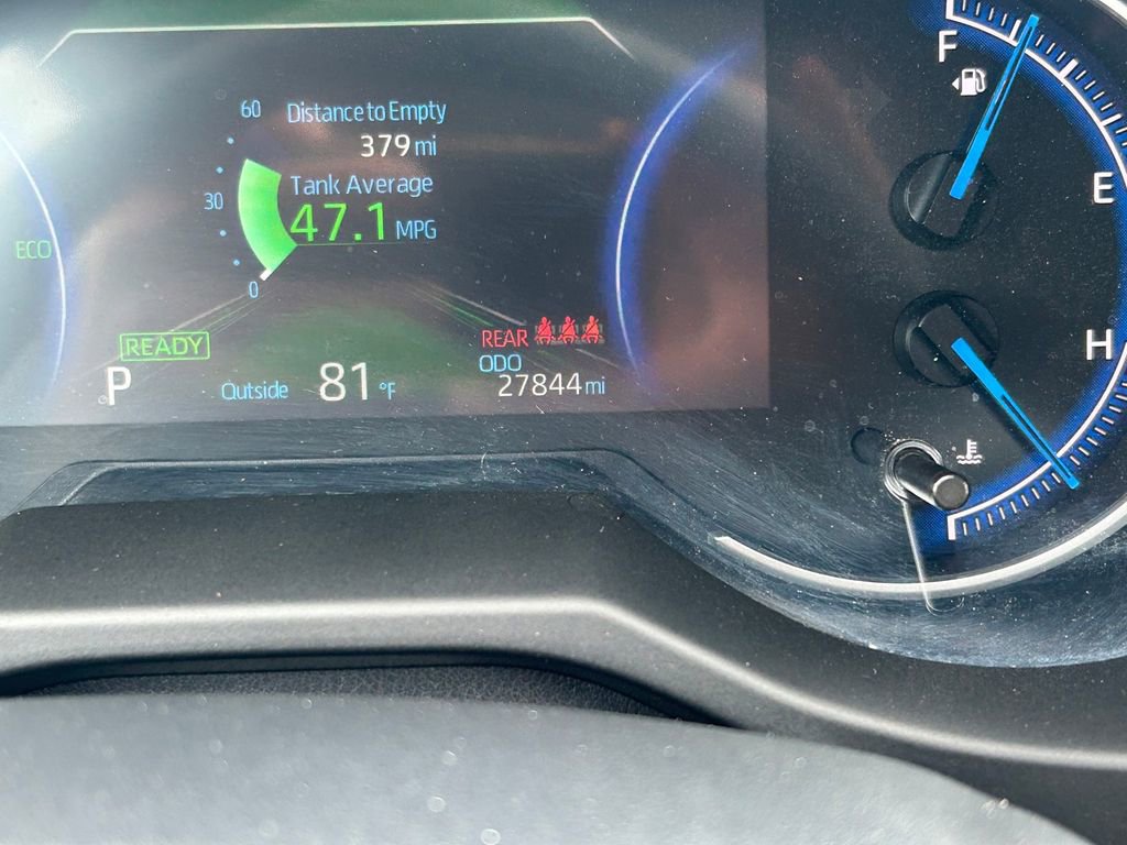 Used 2024 Toyota RAV4 LE AWD/4WD image 31