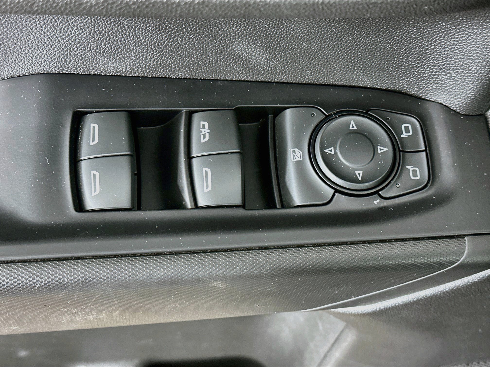 Used 2021 Chevrolet Silverado 1500 Custom AWD/4WD image 15
