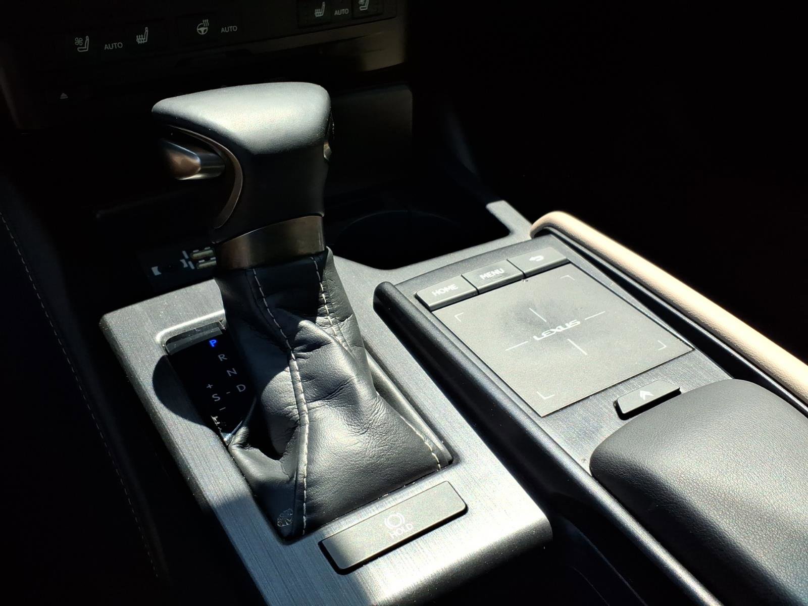 Used 2019 Lexus ES 350 w/ Premium Package FWD image 12