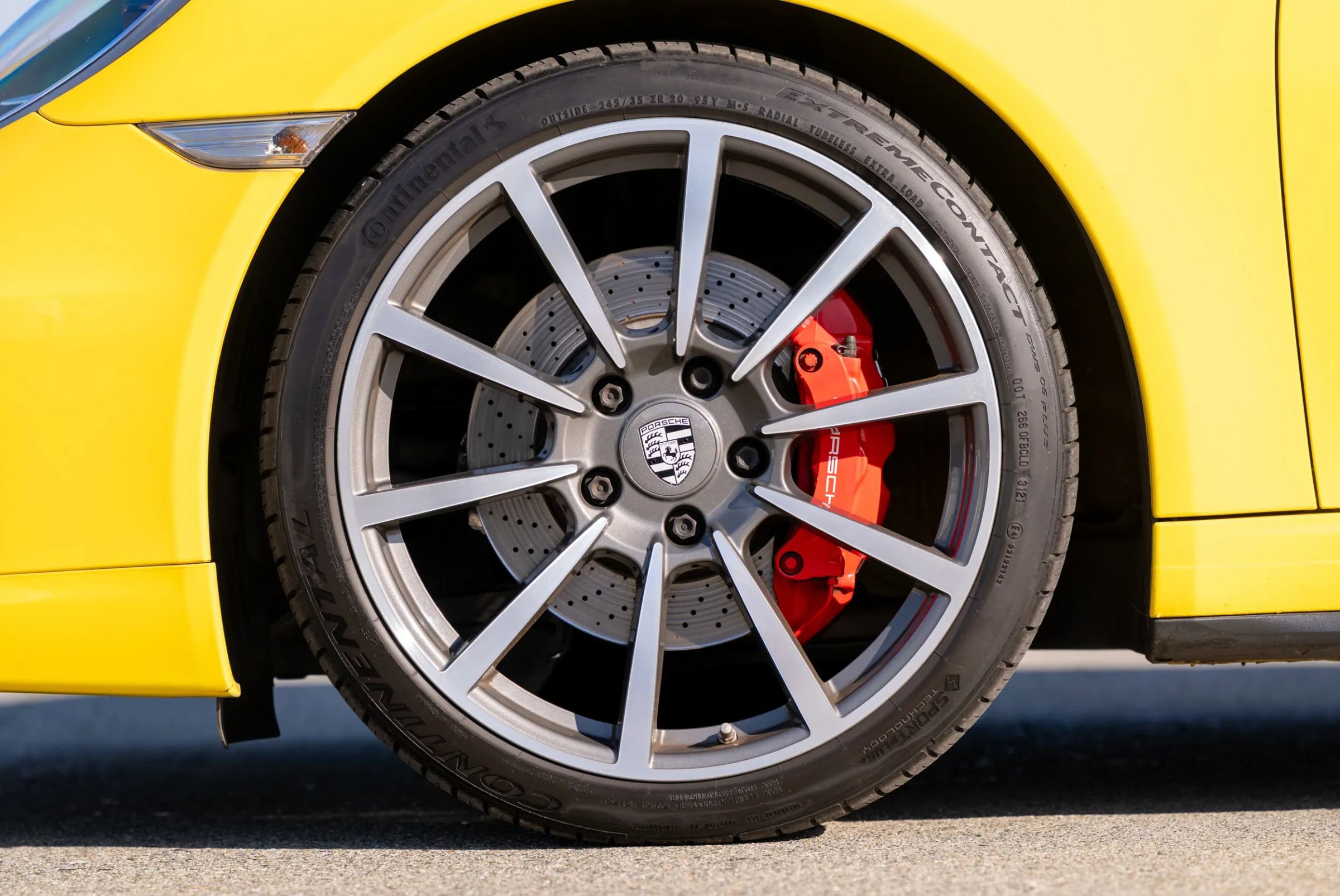 Used 2014 Porsche 911 Carrera 4S image 62